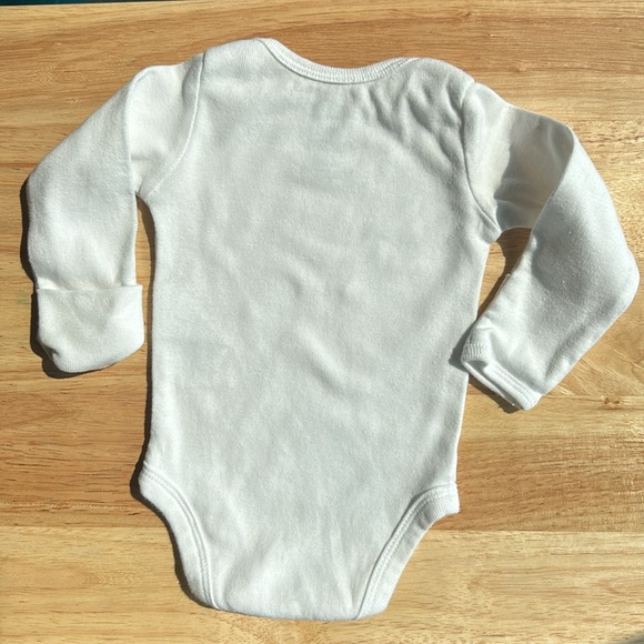 BUNDLE 🥰 Newborn long sleeve bodysuit - Picture 5 of 5